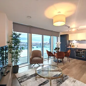  Apartment Charles Hope Waterside